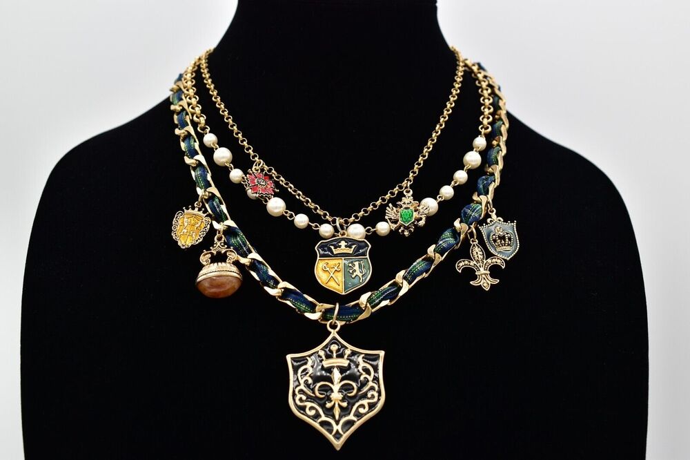 Vintage Tartan Crest Shield Charm Necklace Green Plaid Enamel Chunky 90s Bin3D